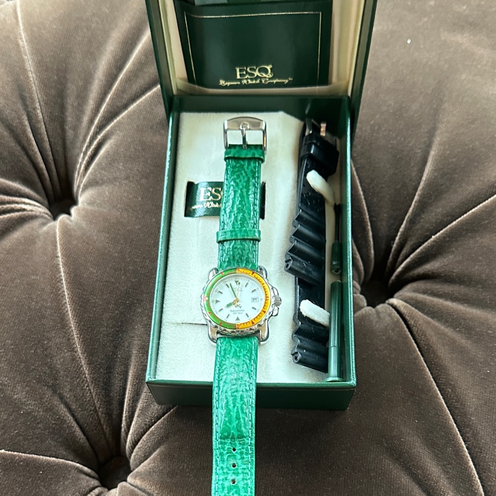 ESQ Women's Green Leather Strap Watch